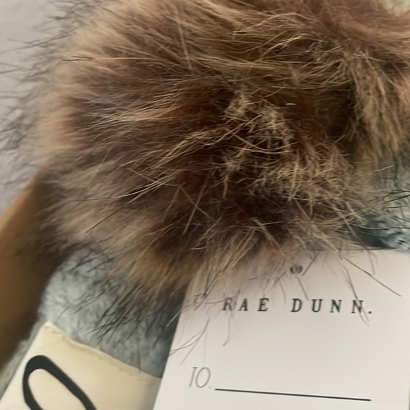 RAE DUNN hat set - Picture 2 of 3